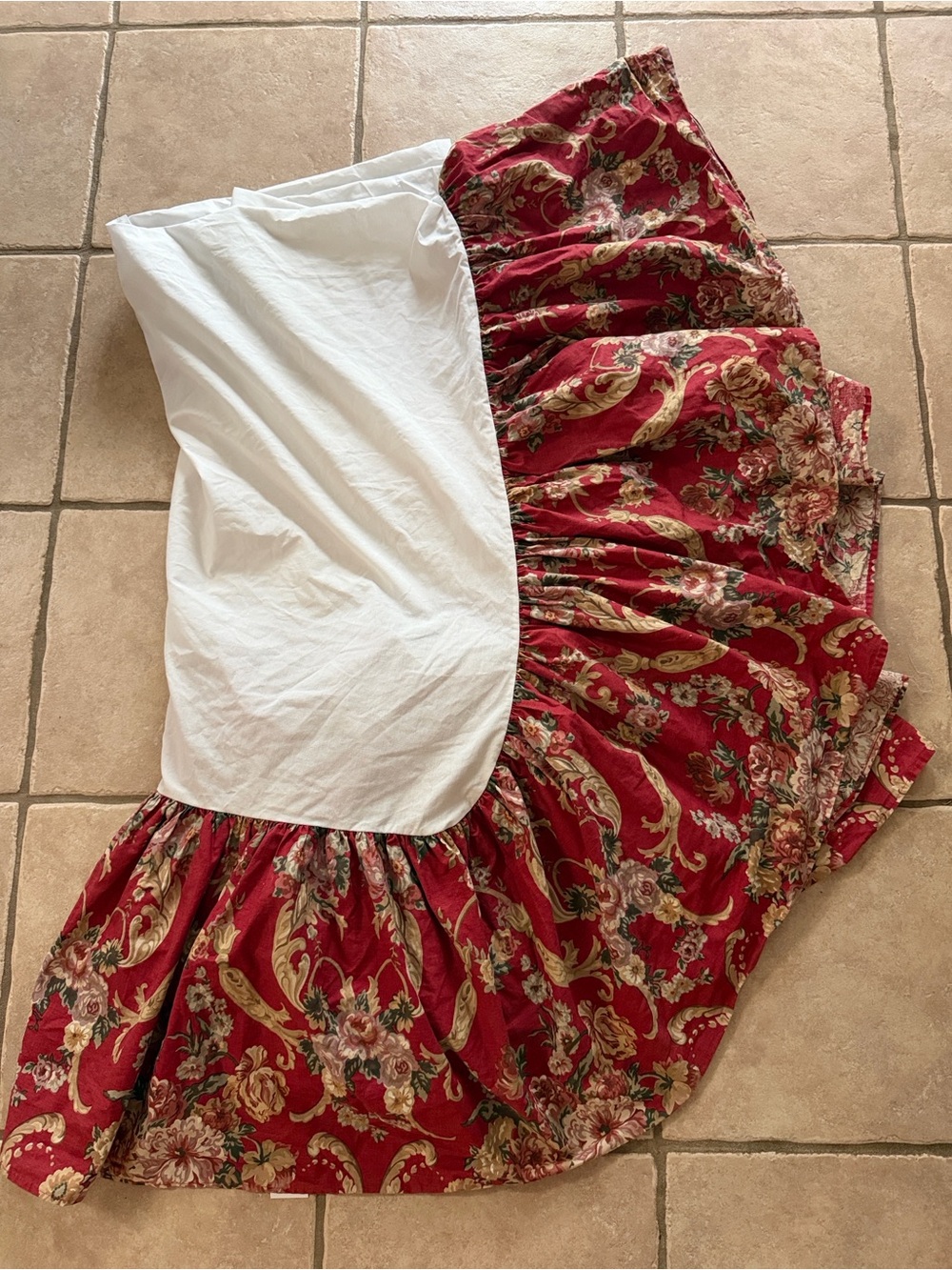 Ralph Lauren Full Floral Bed Skirt Ruffled Panel with White Topper - Picture 2 of 3